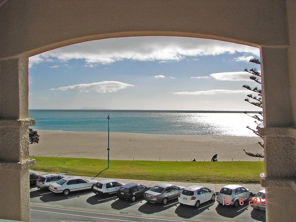 **** Aparthotel Pavilion Beachfront Apartments Mount Maunganui New Zealand