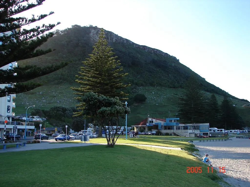 **** Aparthotel Pavilion Beachfront Apartments Mount Maunganui New Zealand