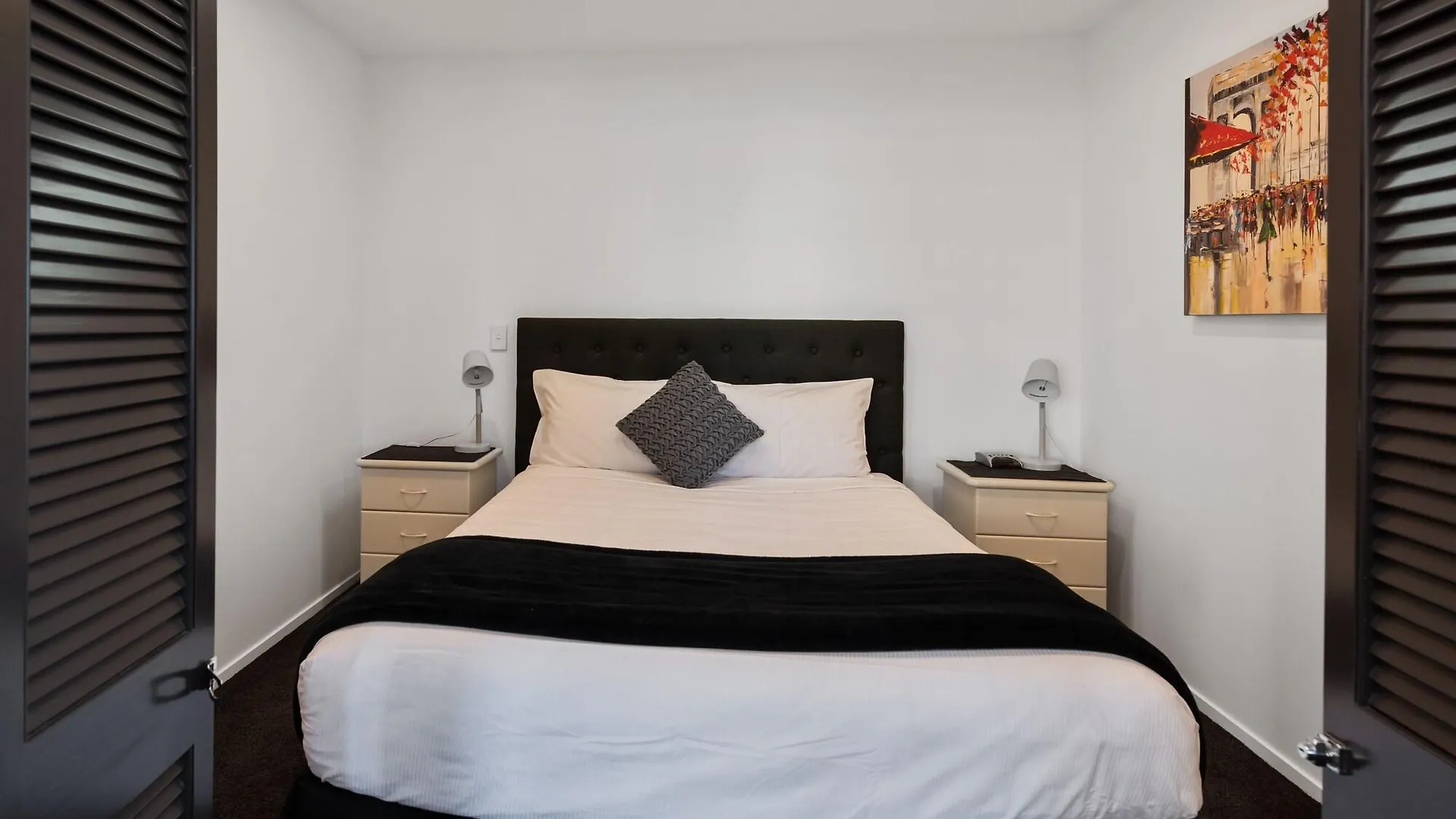 Pavilion Beachfront Apartments Маунт-Маунгани Апарт-отель