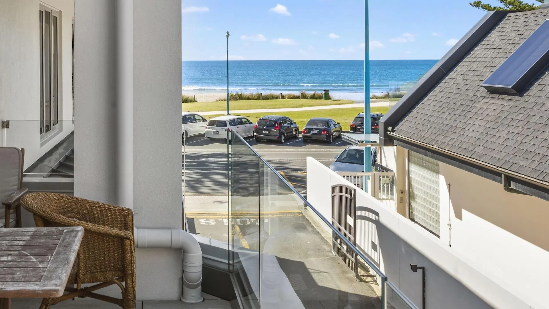 Pavilion Beachfront Apartments Маунт-Маунгани Новая Зеландия