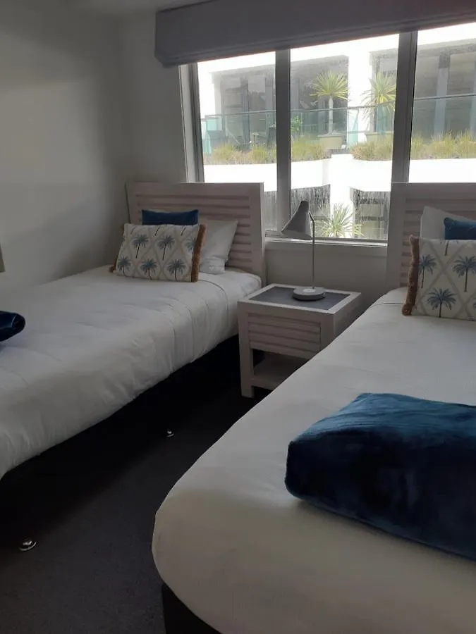 Pavilion Beachfront Apartments Маунт-Маунгани Апарт-отель